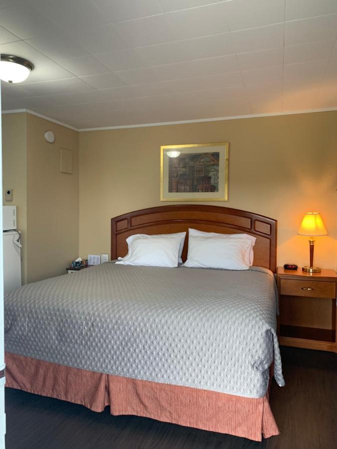 Dunlop Motel Goderich Extérieur photo