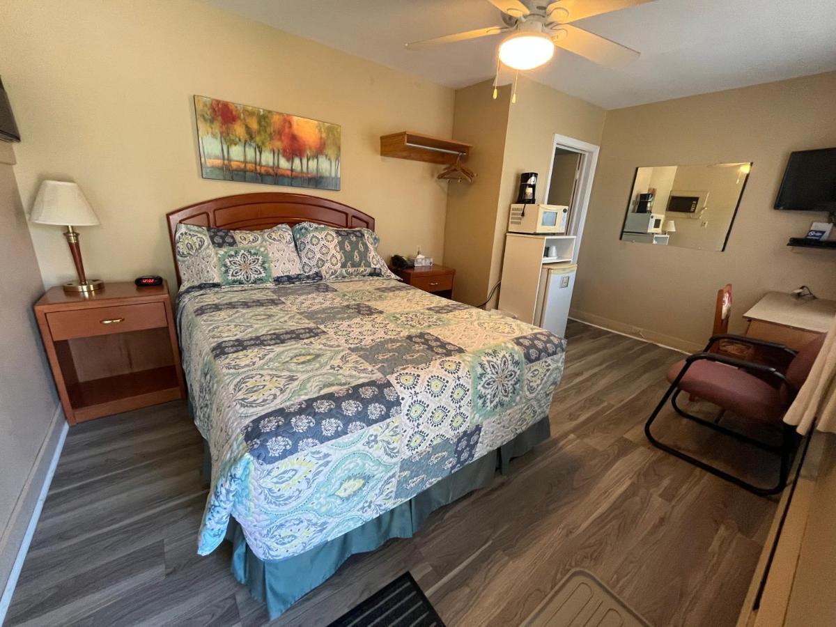Dunlop Motel Goderich Extérieur photo